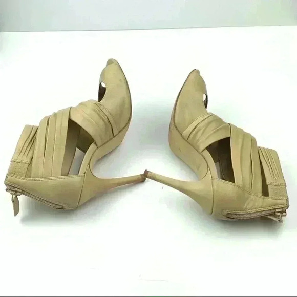 Bcbg Paris Womens caged open toe heels size 7 37 cream leather strappy party - Picture 6 of 12